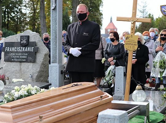 Grafika #35: Pogrzeb o. Janusza M. Szypulskiego