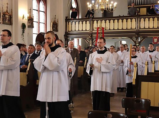Grafika #2: Święcenia 2019