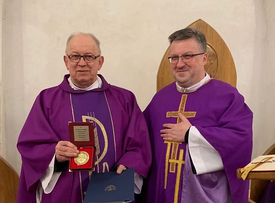 Grafika #2: Medale „Amore pro amore wręczone w Wilnie