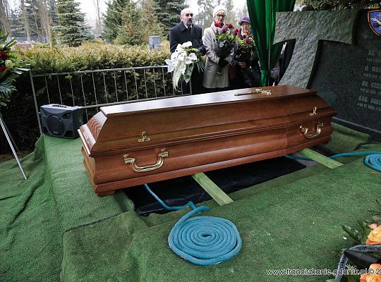 Grafika #46: Pogrzeb o. Dariusza Dembkowskiego