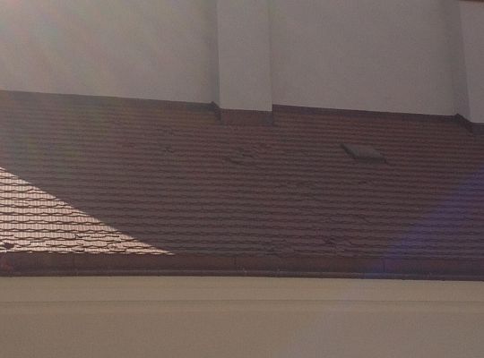 Grafika #12: Gniezno: nawałnica uszkodziła dach