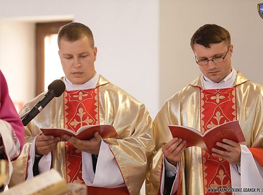 Grafika #45: Święcenia 2017