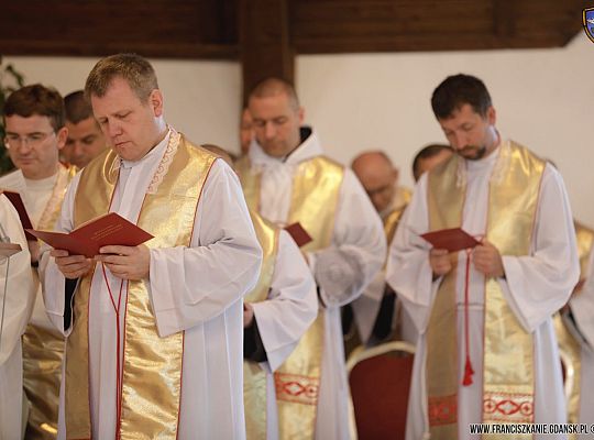 Grafika #48: Święcenia 2017