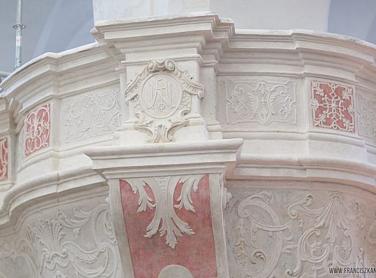 Grafika #2: Wilno: Renowacja balustrady chóru