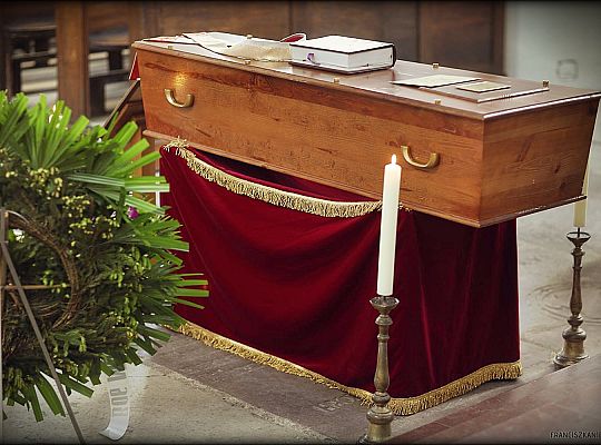 Grafika #14: Pogrzeb o. Bogusława Kucy