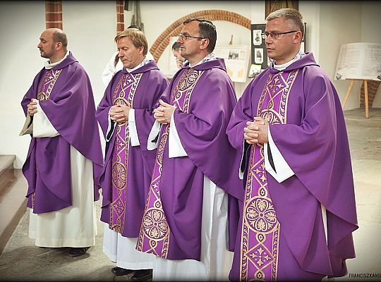 Grafika #32: Pogrzeb o. Bogusława Kucy