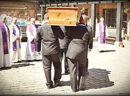 Grafika #34: Pogrzeb o. Bogusława Kucy