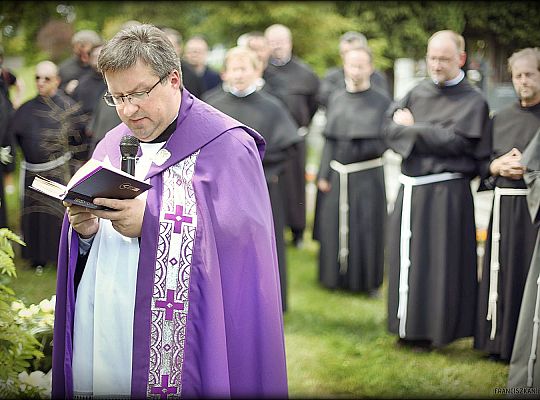 Grafika #42: Pogrzeb o. Bogusława Kucy