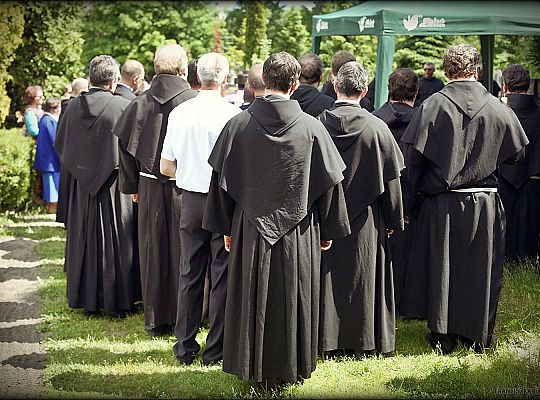 Grafika #50: Pogrzeb o. Bogusława Kucy