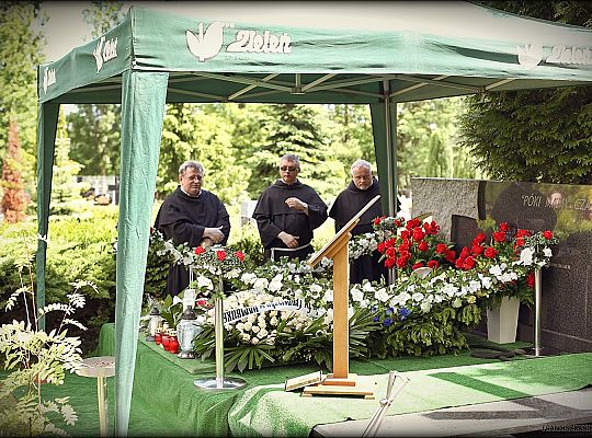 Grafika #51: Pogrzeb o. Bogusława Kucy