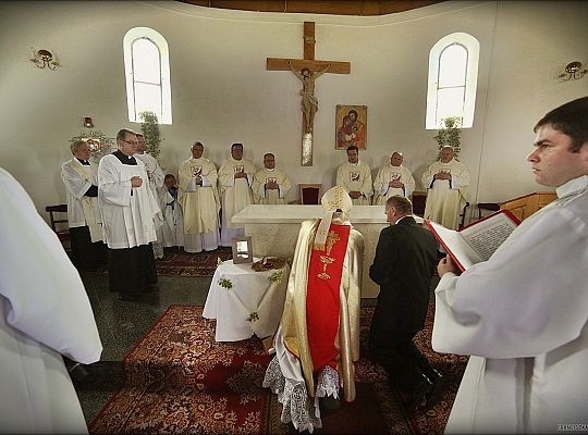 Grafika #25: Domasławice: poświęcenie kościoła