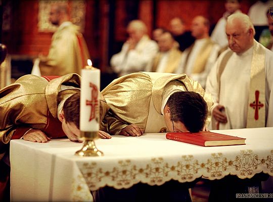 Grafika #4: Poznań: krzyż misyjny dla o. Roberta