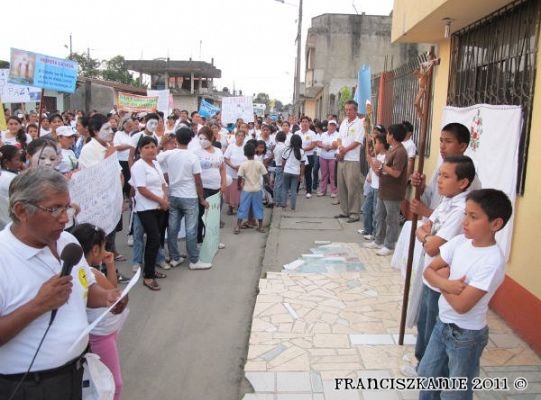 Grafika #15: Santo Domingo: rocznica śmierci o. Mirka