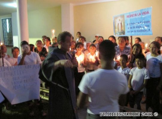 Grafika #34: Santo Domingo: rocznica śmierci o. Mirka