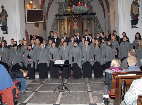 Grafika #3: Uroczystość wprowadzenia Relikwii Krwi bł. Jana Pawła II do Sanktuarium Św. Jakuba Apostoła w Lęborku