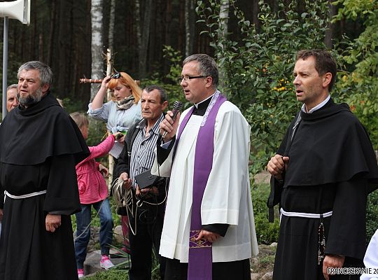 Grafika #11: Pielgrzymi na Świętej Górze Polanowskiej