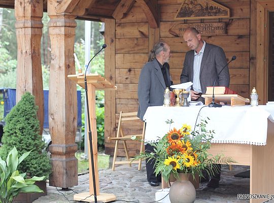 Grafika #17: Pielgrzymi na Świętej Górze Polanowskiej