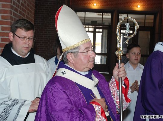 Grafika #4: Pogrzeb o. Witolda Grala