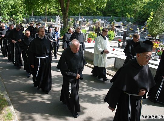 Grafika #27: Pogrzeb o. Witolda Grala