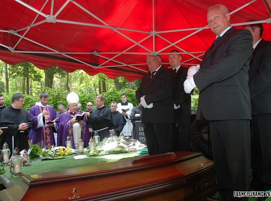 Grafika #34: Pogrzeb o. Witolda Grala