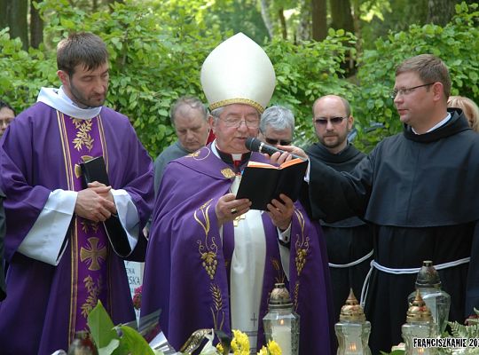 Grafika #42: Pogrzeb o. Witolda Grala