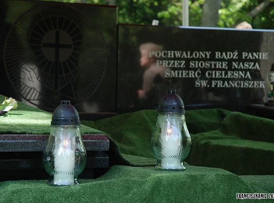 Grafika #50: Pogrzeb o. Witolda Grala