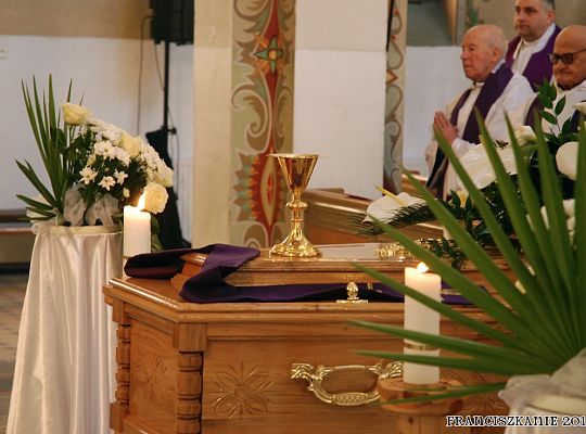 Grafika #4: Pogrzeb o. Efrema Mikołajczuka