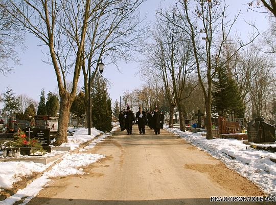 Grafika #32: Pogrzeb o. Efrema Mikołajczuka