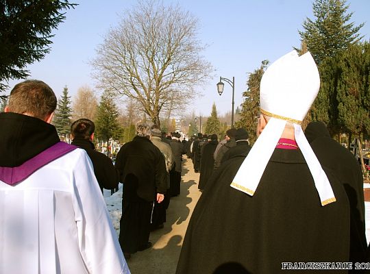 Grafika #33: Pogrzeb o. Efrema Mikołajczuka