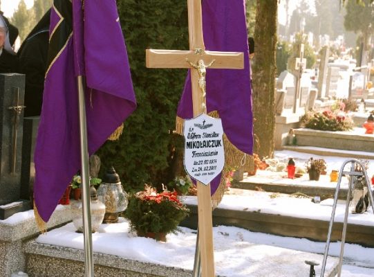 Grafika #40: Pogrzeb o. Efrema Mikołajczuka