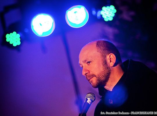 Grafika #1: Gdańsk: kolędy na macie u franciszkanów