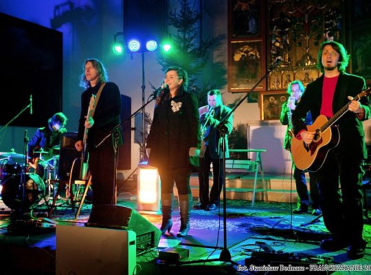 Grafika #2: Gdańsk: kolędy na macie u franciszkanów