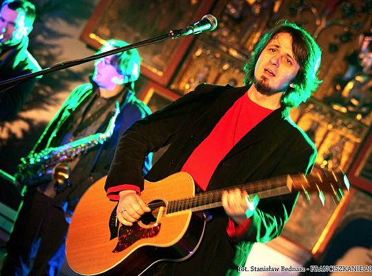 Grafika #4: Gdańsk: kolędy na macie u franciszkanów