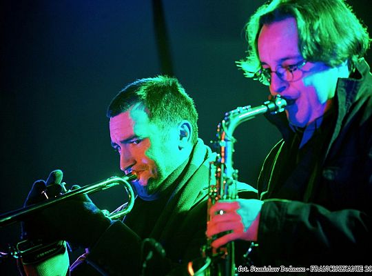 Grafika #9: Gdańsk: kolędy na macie u franciszkanów