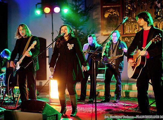 Grafika #11: Gdańsk: kolędy na macie u franciszkanów