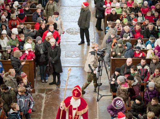 Grafika #9: Gdańsk: Piszczenie z Mikołajem