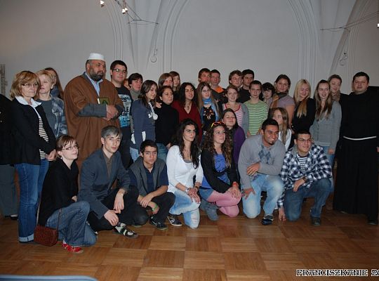 Grafika #2: Prawa człowieka na wojnie