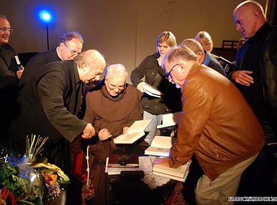 Grafika #58: Gdańsk: Ewangelie po kaszubsku