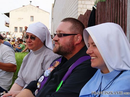 Grafika #2: Pół dnia na franciszkańskiej pielgrzymce