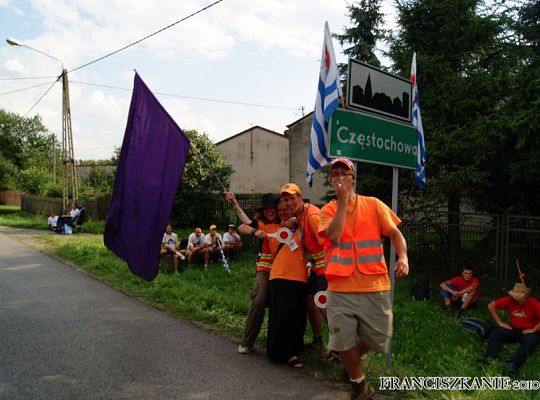 Grafika #16: Pół dnia na franciszkańskiej pielgrzymce