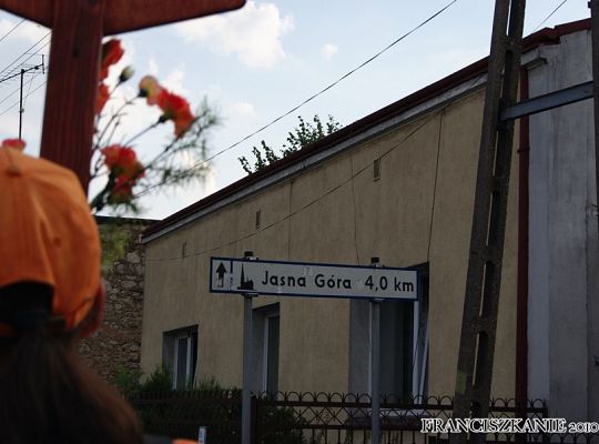 Grafika #17: Pół dnia na franciszkańskiej pielgrzymce