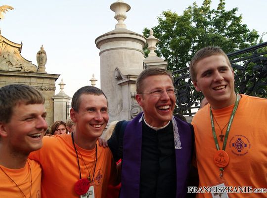 Grafika #29: Pół dnia na franciszkańskiej pielgrzymce