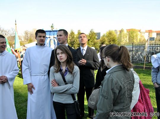 Grafika #3: Gniezno: franciszkanie na obchodach wojciechowych