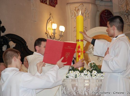 Grafika #32: Pascha 2010 po franciszkańsku