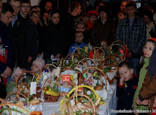 Grafika #37: Pascha 2010 po franciszkańsku