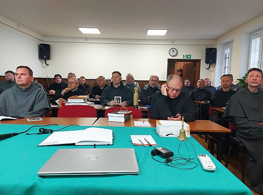 Grafika #1: Jesienne spotkanie przełożonych