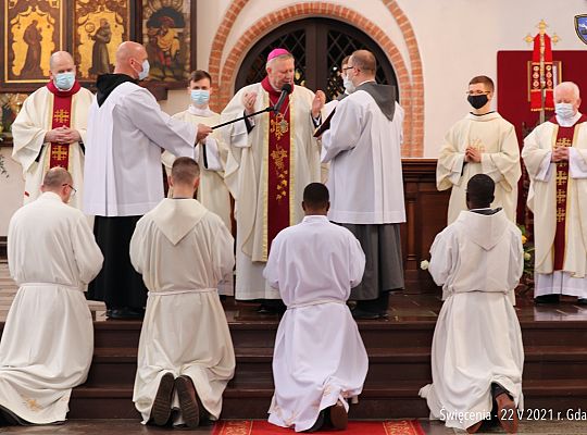 Grafika #43: Święcenia diakonatu i prezbiteratu 2021