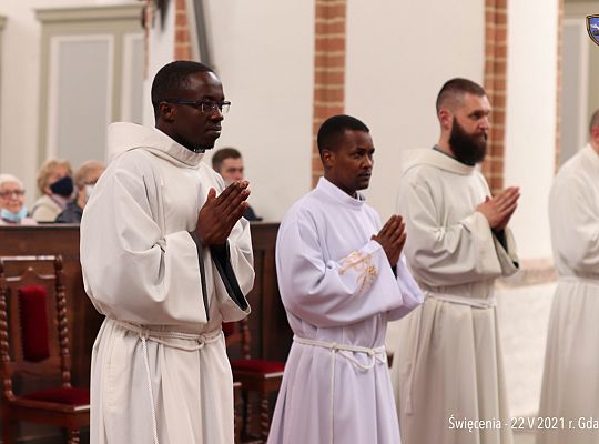 Grafika #22: Święcenia diakonatu i prezbiteratu 2021