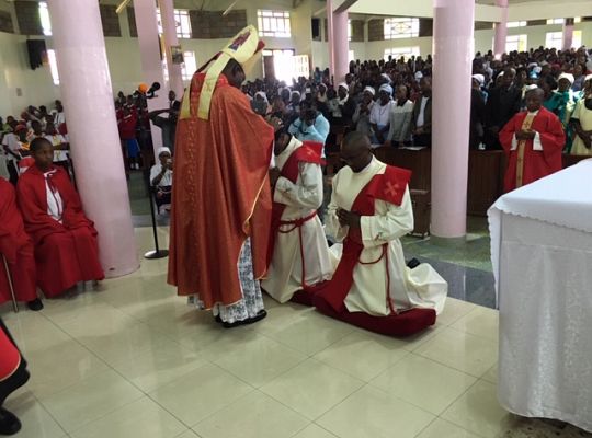 Grafika #2: Kenia: nowi kapłani w prowincji