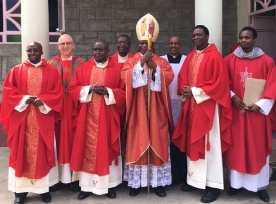 Grafika #4: Kenia: nowi kapłani w prowincji